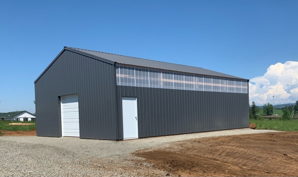 Polycarbonate Translucent Wall Panels When Building a Pole Barn